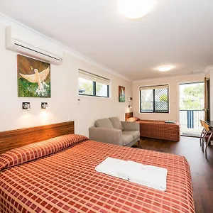 Cypress Pines Studio Villas Chinchilla